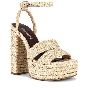 Size 8 / Straight from Revolve